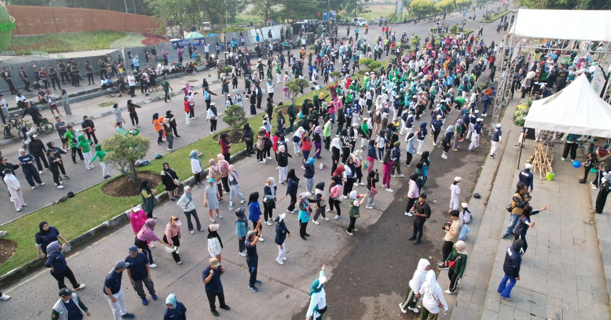 Ribuan  Warga Ikuti GEMAR di Car Free Day Al-Fathu Soreang Kabupaten Bandung