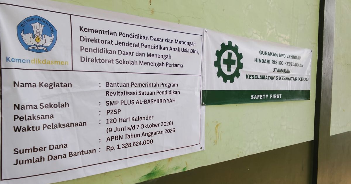 Proyek Revitalisasi SMP Al Basyiiriyyah Pangalengan. (Foto Wanhendy).