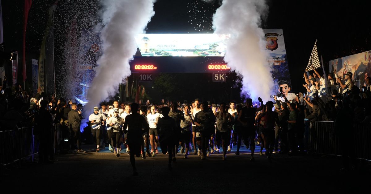 Hari Bhayangkara ke 80 Ribuan Pelari Meriahkan Polresta Bandung Run 2026