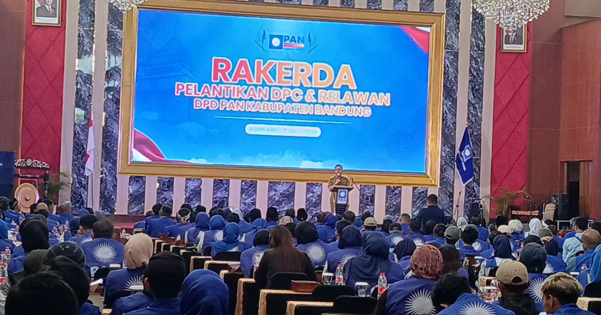 Bupati Bandung Dadang Supriatna menghadiri Rakerda DPD PAN Se Kabupaten Bandung. (Foto Sopandi).