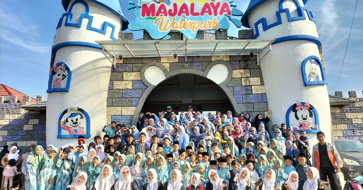 Waterpark  Majalaya di Desa Neglasari terlengkap di Majalaya.
