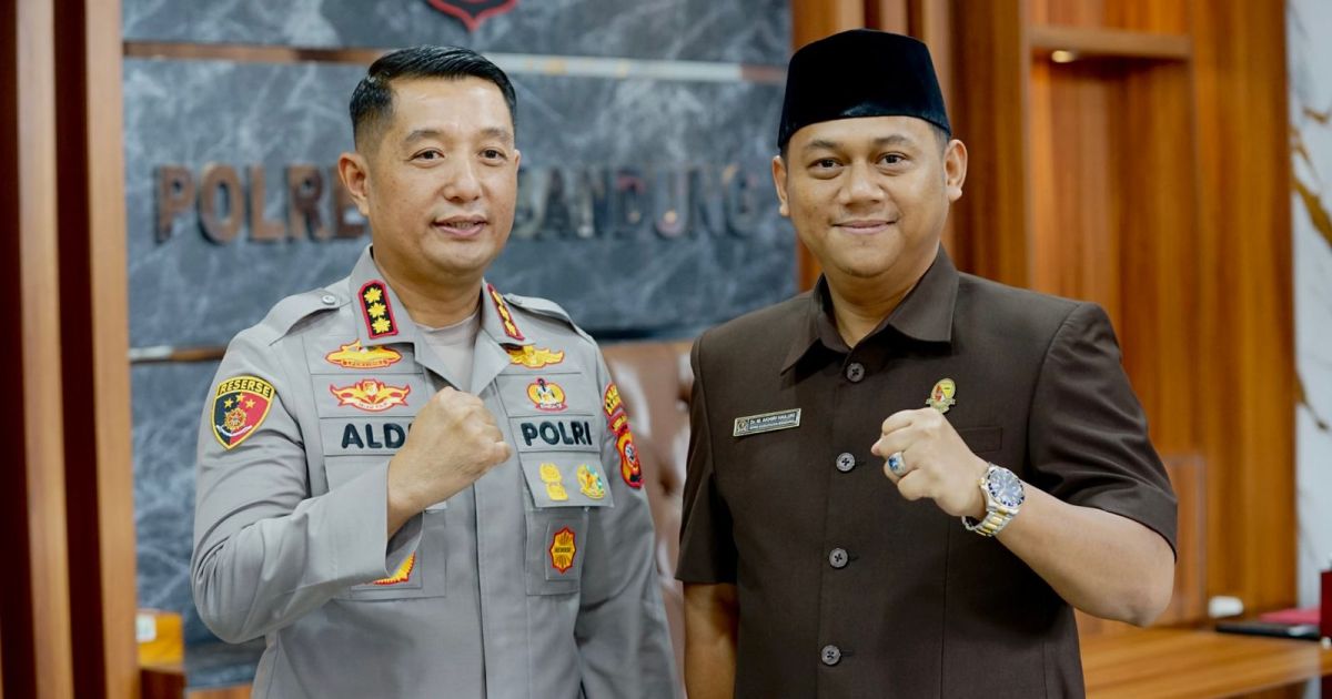 Kapolresta Bandung Kombes Pol. Aldi Subartono  dan Wakil Ketua DPRD Kabupaten Bandung Akhiri Hailuki.