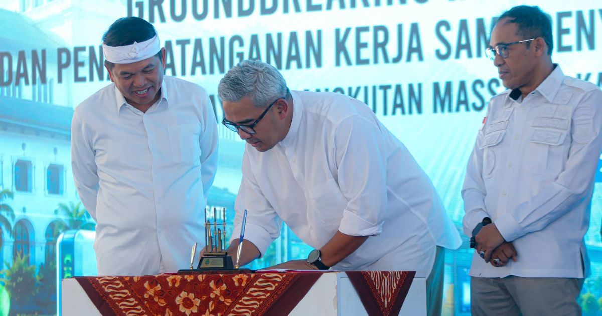 Wali Kota Bandung, Muhammad Farhan, memastikan Pemerintah Pemkot  Bandung siap mendukung penuh implementasi proyek Bus Rapid Transit.