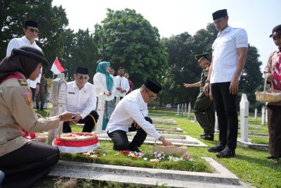Bupati Kang DS Ziarah Hari Jadi ke 385 Kabupaten Bandung