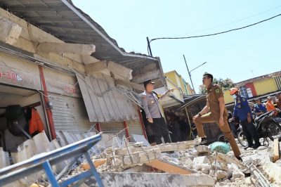 Kanopi Pasar Soreang Ambruk 1 Orang Tewas Wabup Bandung Sampaikan Duka