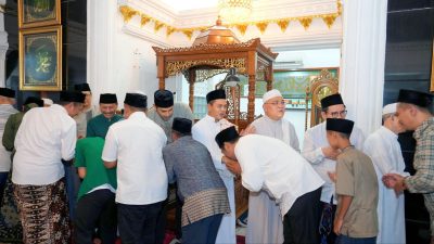 Safari Ramadhan di Pesantren Darul Ma’arif Salurkan Bantuan Ratusan Paket Sembako Ini Agenda Tarling Bupati Bandung Selanjutnya