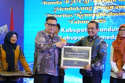 Disdik Kabupaten Bandung Borong 4 Penghargaan BBPMP Award Kemendikdasmen. Emma Dety Bunda PAUD Terbaik