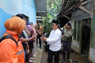 Longsor di Pangalengan. Dua Balita Tewas, Bupati Berjanji Bangunkan Rumah Ortu Korban