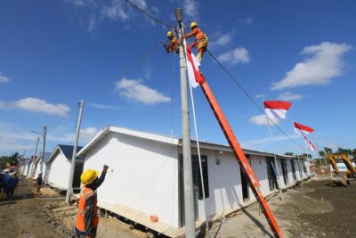 Danantara Sinergikan BUMN Bangun Huntara di Aceh Tamiang, PLN Sambung Listrik untuk Semua Rumah dan Fasum