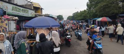 Pasar Tumpah Tiap Minggu di Desa Margahayu Tengah Tidak Resmi Tapi Dibutuhkan Masyarakat