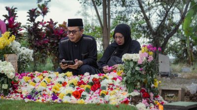 Dirut BJB Yusuf Saadudin Berpulang Bupati Bandung Lepas Sahabat Sejak SMP dengan Doa