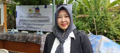 Bertepatan dengan Reses Hari Terakhir Hj. Aas Aisyah. Masjid Al-Jannah Pertamakali Digunakan Sholat Berjamaah