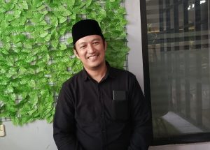 Sampah Menggunung di TPST Desa Sukamenak Gegara Mesin Rusak dan Terbatas Pembuangan ke TPA. Kades Jadwalkan Opsih