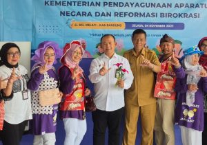 Kemenpan RB Beharap SL Melati Kabupaten Bandung Bisa Jadi Pilot Project Sekolah Lansia